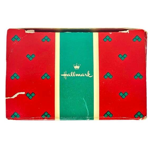 Hallmark Keepsake Ornament Seasoned Greetings Elf & Pretzel Christmas Tree 1987 - Picture 8 of 10